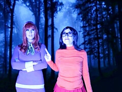 Поцелуи, Белье, Мастурбация, Киски, Бритые, Стриптизерша, Молоденькие, Сиськи