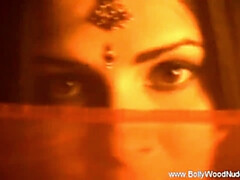 Asiatisch, Tussi, Braunhaarige, Hd, Indisch, Milf, Mutti, Solo