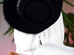 Черные, Брюнетки, Каблуки, Мастурбация, Пирсинг, Соло, Сиськи