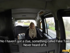 Blasen, Auto, Handjob, Lecken, Im freien, Pov, Muschi, Arsch lecken