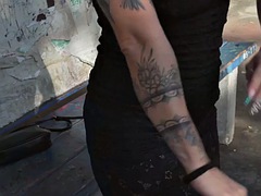 Amateur, Verga grande, Negro, Ébano, Madres para coger, Al aire libre, Público, Tatuaje