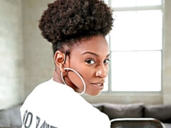 Grosse bite, Sucer une bite, En levrette, Noir ébène, Cuisine, Pov, Adolescente, Nénés