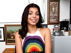 Grosser arsch, Grosser schwanz, Blasen, Hundestellung, Latina, Dürr, Jungendliche (18+), Titten