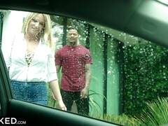 Zwart, Lul, Sperma in gezicht, Interraciaal, Likken, Kut duiken, Rijden, Tieten likken