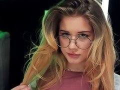 Grosser schwanz, Blondine, Blasen, Brille, Handjob, Hardcore, Muschi, Jungendliche (18+)