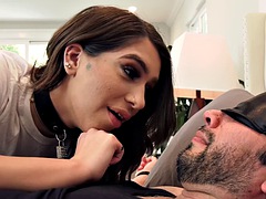 Lécher le cul, Gros seins, Sucer une bite, Bondage, Brunette brune, Doigter, Poilue, Piercing