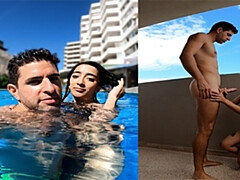 素人, フェラチオ, チン, プール, ハメ撮り, 現実, スペイン人, タトゥー