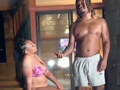 Большой клитор, Большие сиськи, Черные, Пухленькие, Толстые, Огромные размеры, Бассейн, Жесткий секс