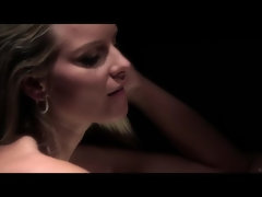 Schwarz, Blondine, Kleid, Nahrung, Masturbation, Nippel, Muschi, Ablutschen
