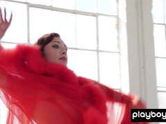 Большие сиськи, Грудастые, Гибкие, Натуральные сиськи, Крошечные, Рыжие, Тощие, Соло