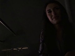 Leie, Grosser schwanz, Braunhaarige, Spermaladung, Hardcore, Hotel, Tätowierung, Titten