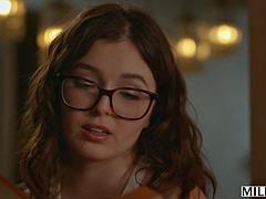 Leie, Grosse titten, Blondine, Blasen, Freundin, Hd, Milf, Flotter dreier