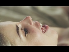 Блондинки, Минет, Парочка, Ноги, Поцелуи, Голышом, На природе, Киски