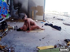 ぽっちゃり, デカ尻, デカパイ, フェラチオ, 顔射, 手コキする, ハードコア, Hd