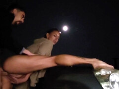 Coche, Sexo duro, Hd, Al aire libre, Pov, Público, Tatuaje, Virgen