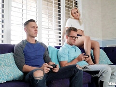 Blasen, Hardcore, Küche, Schlampe, Weibliche ejakulation, Titten, Nass, Hure