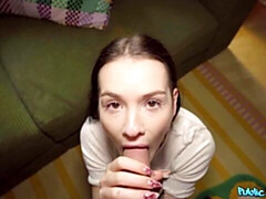 18 ans, Cul, Sucer une bite, En levrette, Seins naturels, Maigrichonne, Adolescente, Nénés