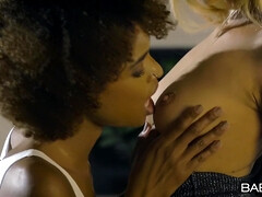 Cul, Noire, Interracial, Lesbienne, Léchez, De plein air, Chatte, Nénés