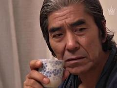 アジア人, フェラチオ, 中出し, 浮気する, 指いじり, ハードコア, キス, 淫乱熟女