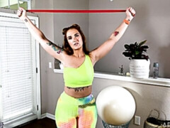 Mamada, Semen en la boca, Corridas, Pajear, Madres para coger, Pelirrojo, Estriptis, Tatuaje