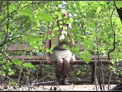 Gros seins, Brunette brune, Plantureuse, Exhib, Maman, Seins naturels, De plein air, Public