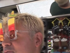 ブロンド, フェラチオ, 茶髪の, イく瞬間, 顔射, グループ, ピアス
