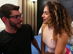 Amateur, En levrette, Dortoir, Le plan cul à quatre, Léchez, Seins naturels, Chatte, Nénés