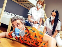 バック, 女 人男 人, 手コキする, ホテル, 淫乱熟女, 看護婦, 三人, オッパイの