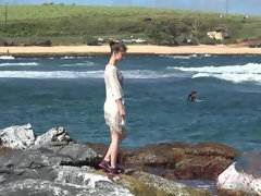 Leie, Strand, Fussjob, Freundin, Öffentlich, Muschi, Dürr, Spielzeuge