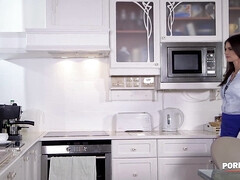 Brunette brune, Tir de sperme, En levrette, Faciale, Bureau, Chevaucher, Rugueux, Gicler