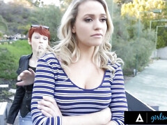 デカ尻, ブロンド, 茶髪の, 指いじり, Hd, なめる, パンティ, オッパイの