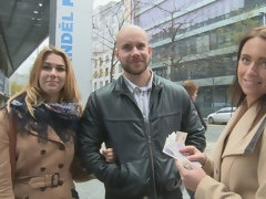 ブロンド, 女 人男 人, 手コキする, 下着, 淫乱熟女, ハメ撮り, 公共, オッパイの