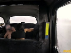 Auto, Hondjeshouding, Likken, Masturbatie, Buiten, Gezichtspunt, Kut duiken, Tieten likken