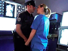 Grosser arsch, Grosser schwanz, Grosse titten, Blasen, Handjob, Lecken, Krankenschwester, Jungendliche (18+)