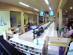 お尻, フェラチオ, 茶髪の, チン, ジーンズ, 母, 義母, フェラする