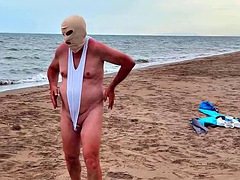 Strand, Oudere vrouw, Stel, Man die toekijkt, Moeder die ik wil neuken, Openbaar, Slet, Vrouw