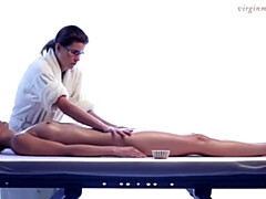 Frau, Hd, Masturbation, Öl, Zierlich, Jungendliche (18+), Titten, Jungfrau