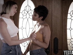 Gros cul, Plantureuse, Poilue, Interracial, Fille latino, Lesbienne, Mère que j'aimerais baiser, Épouse