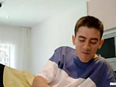 Большие сиськи, Брюнетки, Семяизвержение, Сперма на лице, Хд, Домохозяйки, Милф, Жена