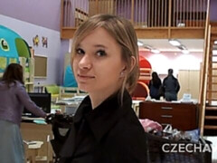 Blondine, Blasen, Hundestellung, Handjob, Selbstgemacht, Jungendliche (18+), Titten, Toilette