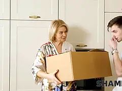 Blondine, Betrug, Geile alte tussi, Hd, Milf, Russisch, Rasiert, Ehefrau