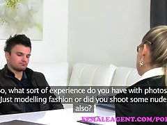 Hundestellung, Brille, Hardcore, Hd, Absätze, Lecken, Milf, Muschi