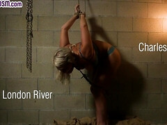 Bondage discipline sadomasochisme, Grote kont, Grote mammen, Gebondenheid, Rondborstig, Mollig, Hardcore, Moeder die ik wil neuken