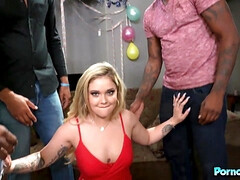 Blonde, Cocu, Gorge profonde, Queue, Noir ébène, Hd, Talons, Plan cul à trois