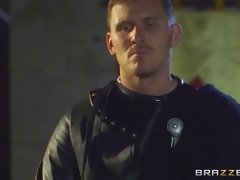 Tetas grandes, Rubia, Corridas, Montar, Afeitado, Tatuaje