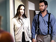 Gros cul, Grosse bite, Gros seins, Sucer une bite, Brunette brune, En levrette, Maigrichonne, Adolescente