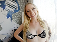 Slaapkamer, Grote lul, Blond, Pijpbeurt, Hondjeshouding, Natuurlijke tieten, Kort haar, Tatoeage