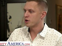 Grosser schwanz, Studentin, Handjob, Absätze, Lecken, Masturbation, Arsch lecken, Titten