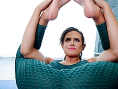 Cul, Sucer une bite, Brunette brune, Mère que j'aimerais baiser, Rasée, Sport, Nénés