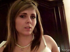 Amateur, Gros cul, Brunette brune, Doigter, Masturbation, Solo, Adolescente, Nénés